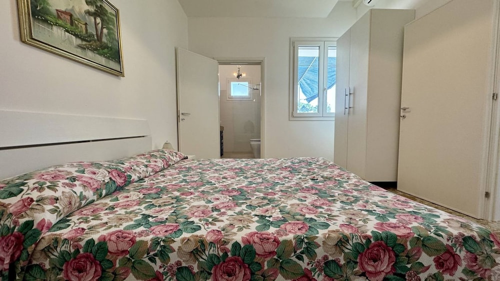 Villetta Marilena Sleeps 7 Torre Suda