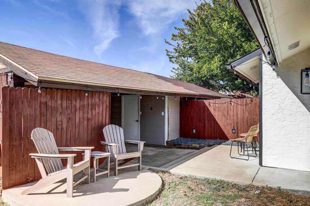 Stylish Allen Home Near Watters Creek Village - Property Image 7