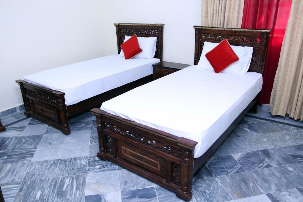 EXECUTIVE PALACE HOTEL LAHORE