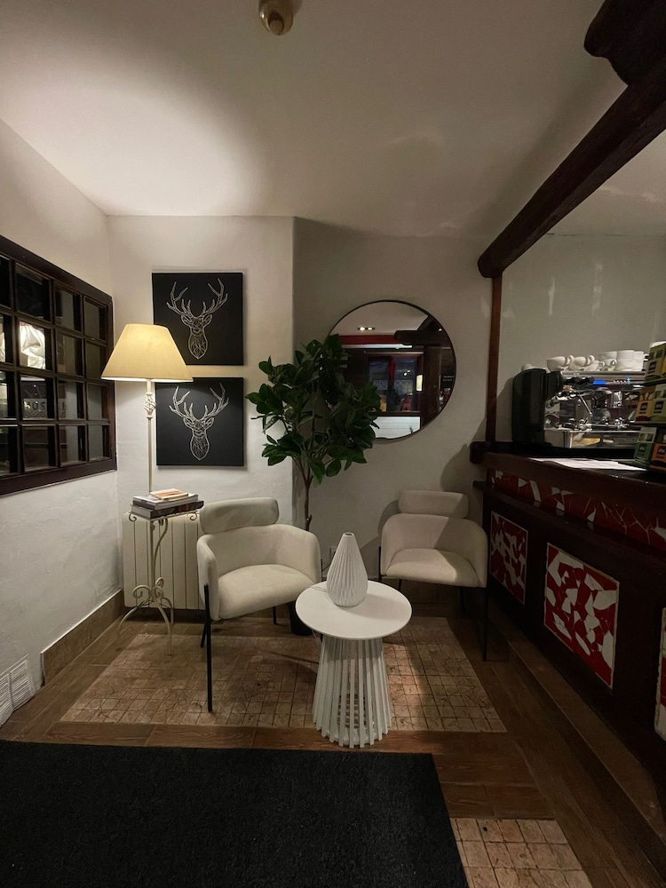 Hostal Nau Pradets