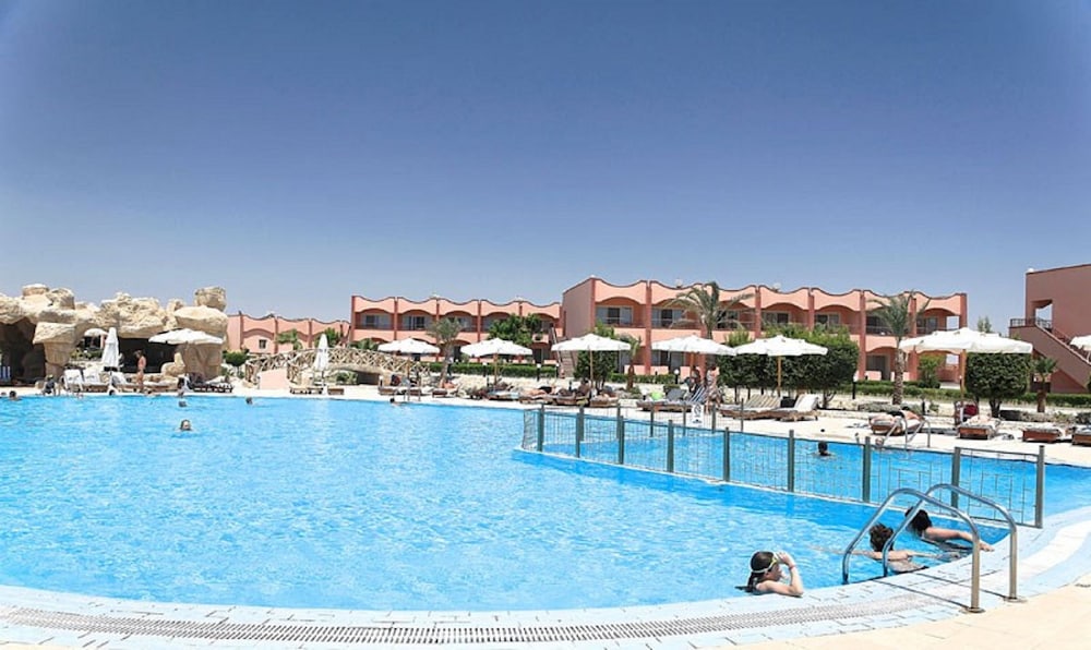 Three Corners Happy Life Beach Resort - All Inclusive