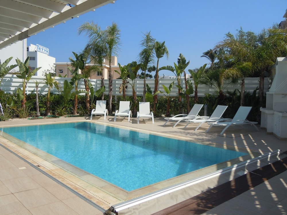 Athena Beach Villa