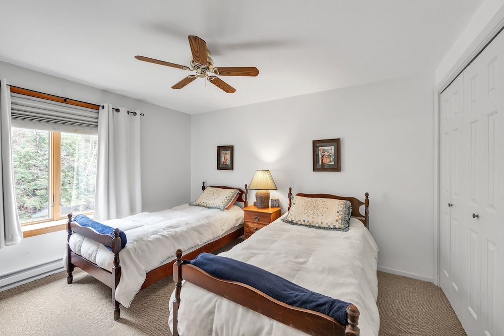 Moxham 58h - Adirondack Retreat Mountain Views 3 Bedroom Townhouse by The Summit at Gore Mountain