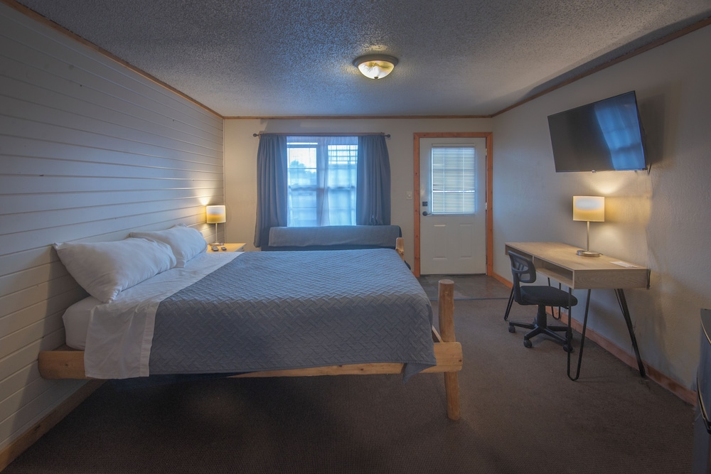 Rustic Inn