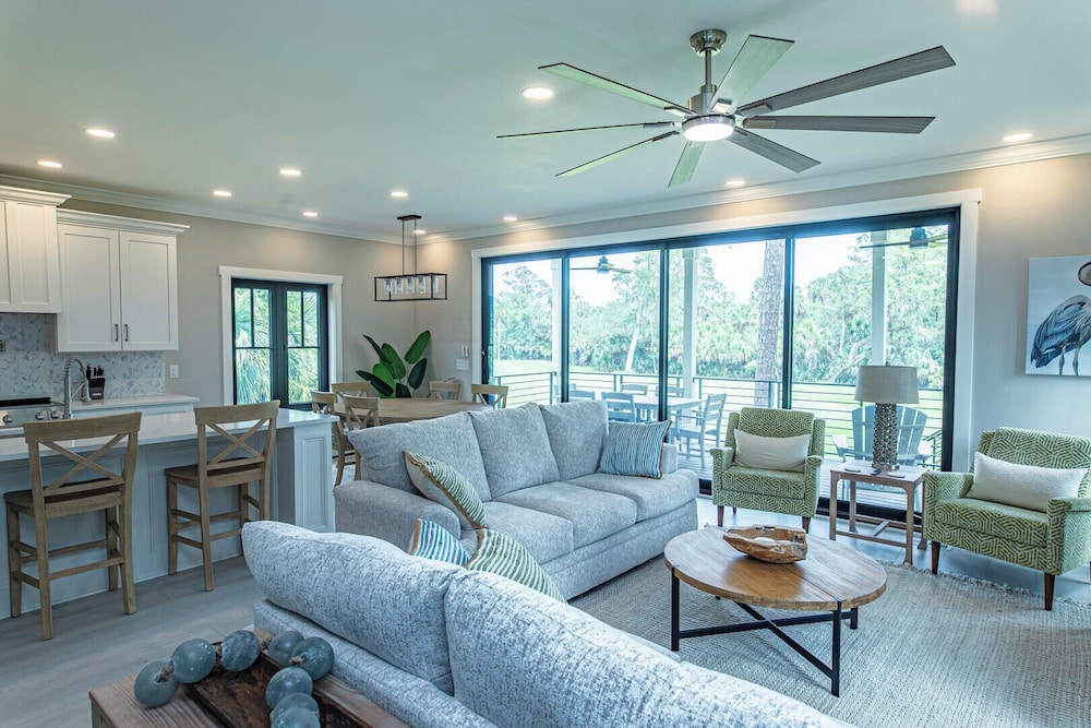 Experience Modern Coastal Living in This Beautifully Designed 4-bed, 4-bath Home