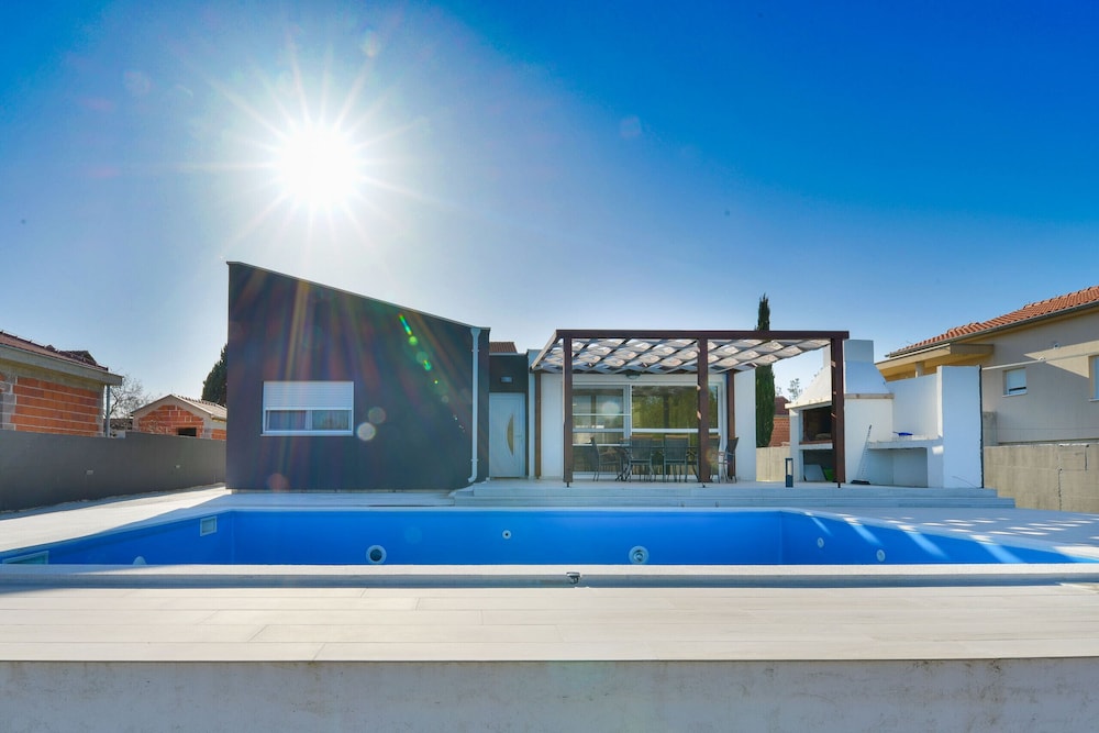 Villa Nina view 3