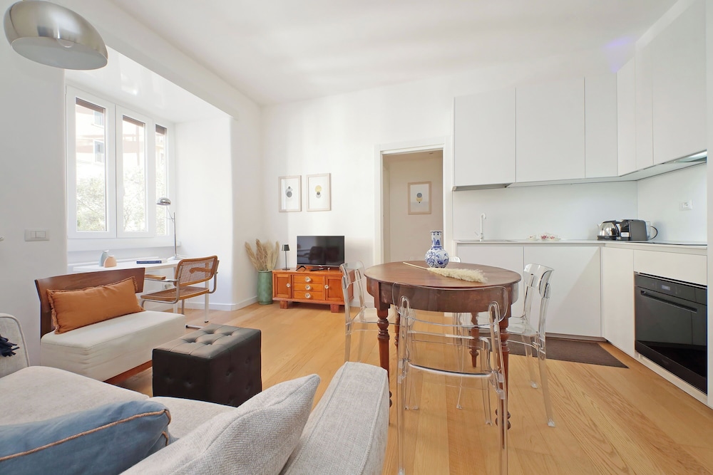YCH Delightful flat near San Giovanni