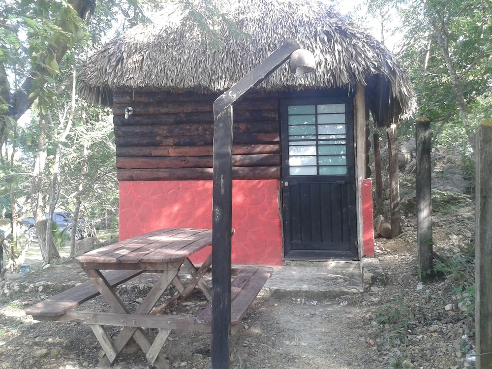 Hotel y cabañas Xanfari