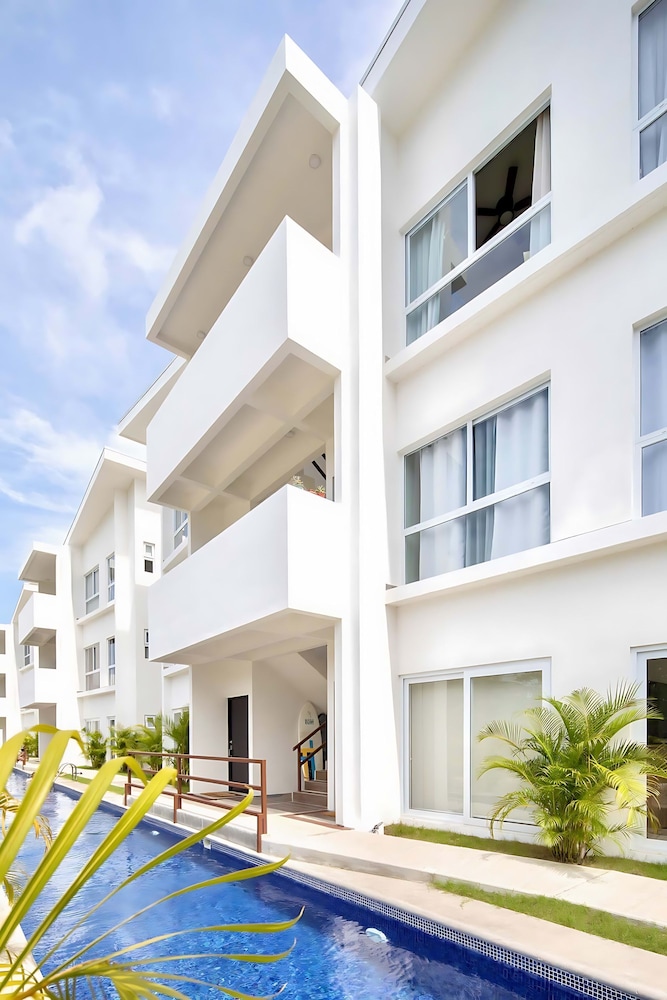 Upstay - Modern Jaco Beach Apartment With Pool