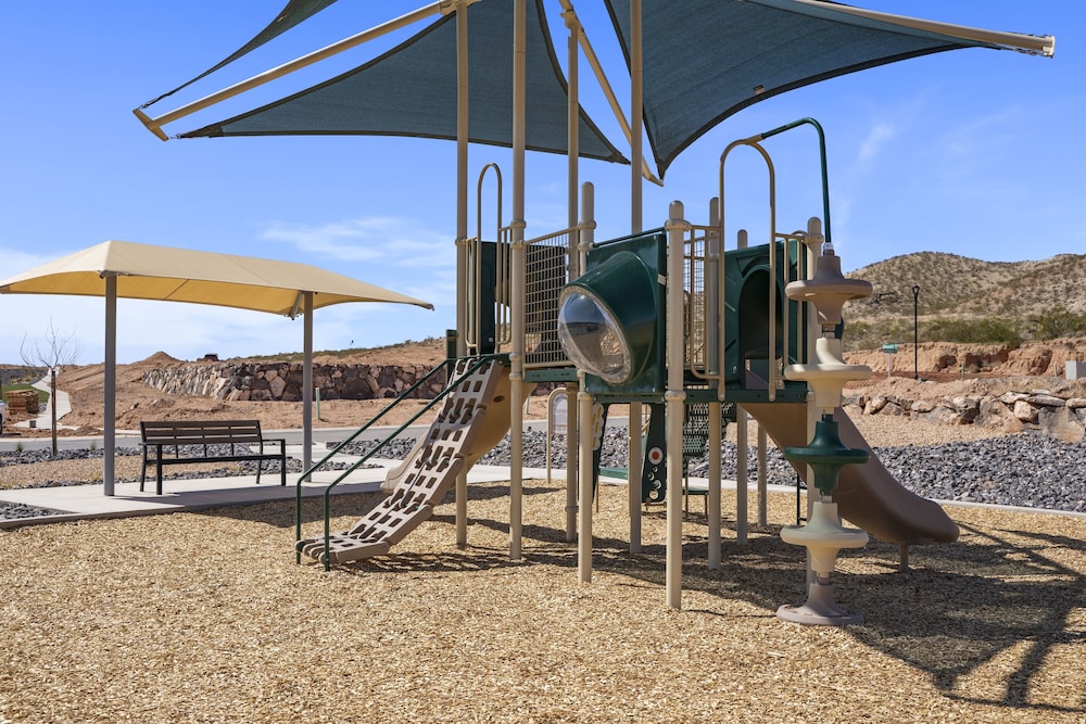 Long Valley Leisure 4 Bedroom Townhouse