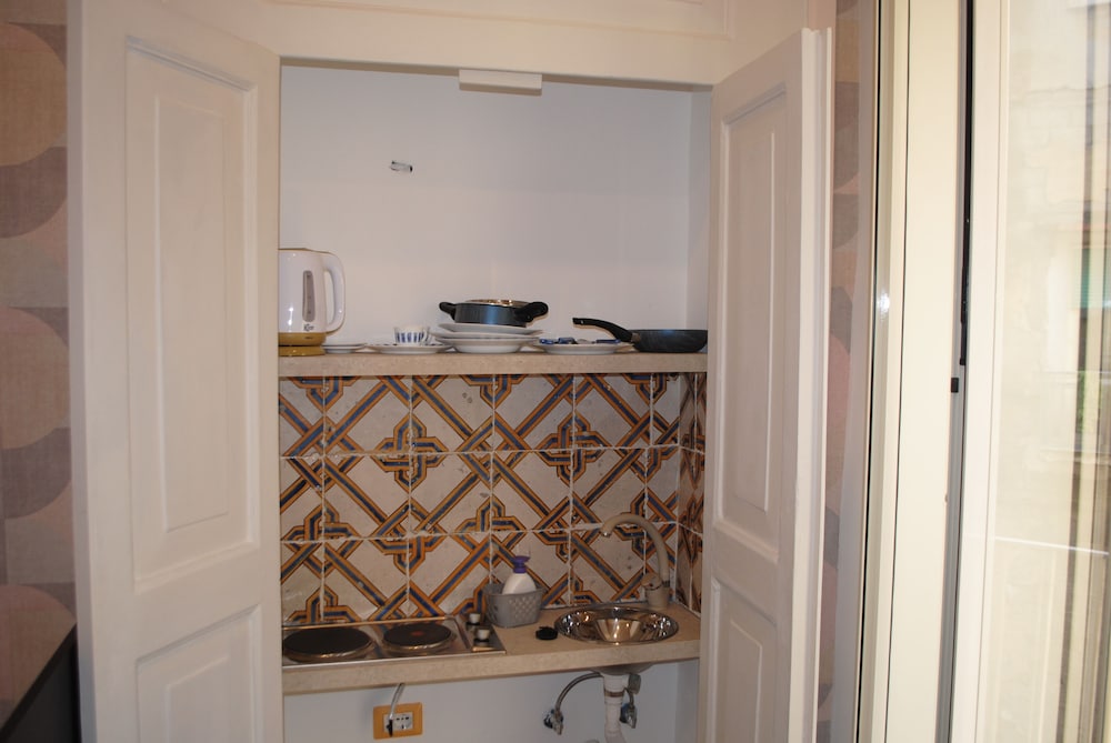 PIGNASECCA GUEST HOUSE