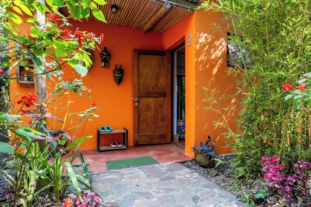 Chameleon Hill Forest Lodge