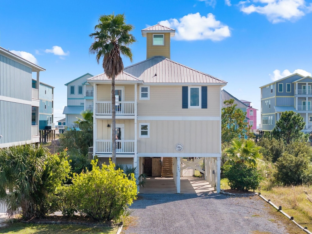When Pigs Fly Up Beach House