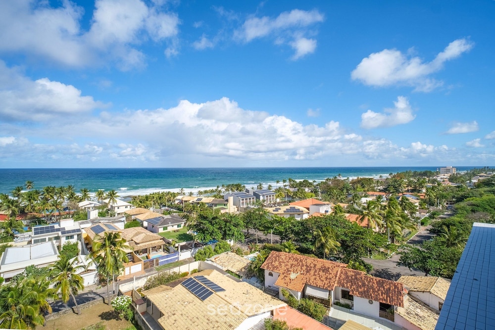 Stay Just Steps From Itapua Beach, With Pool and gym - RGF