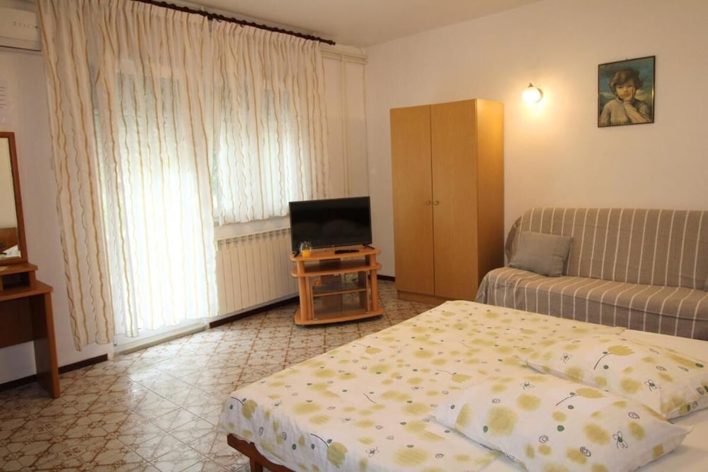 Apartment Valentina for 8 People, Ideal for Families view 2