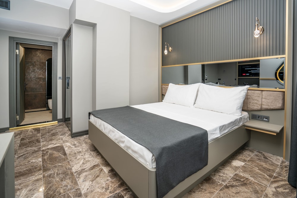 216 Ruby Süit - Image 9