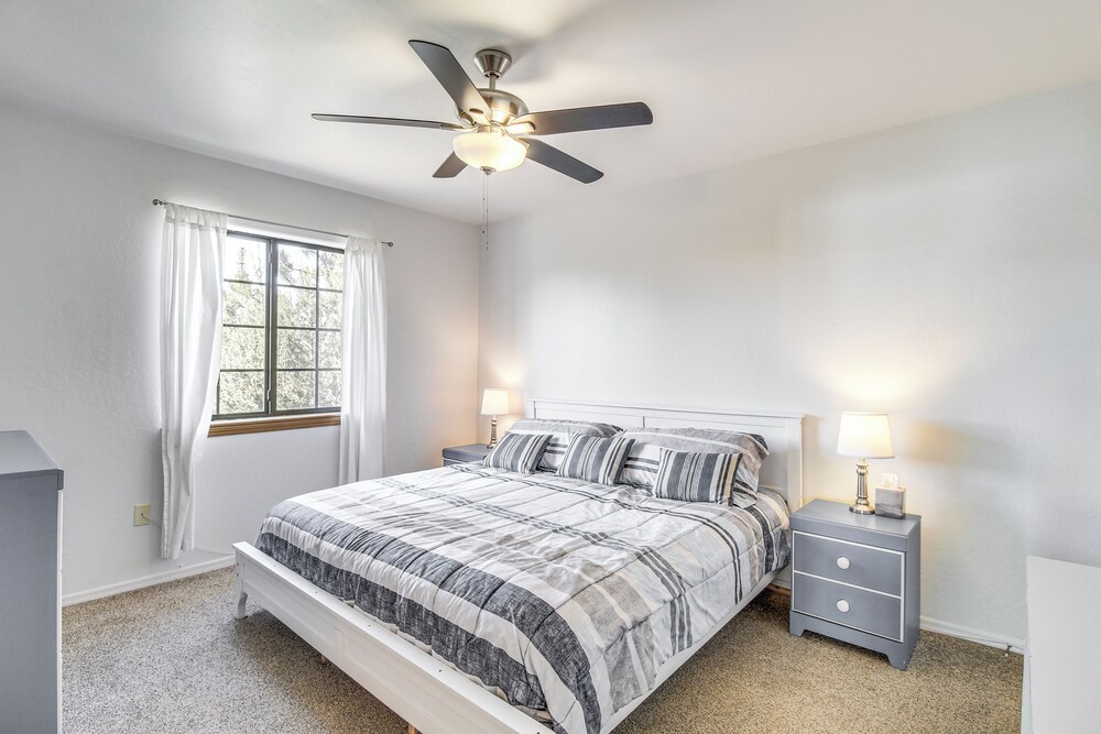 Firelit Nights By the Lake: Cozy Show Low Retreat