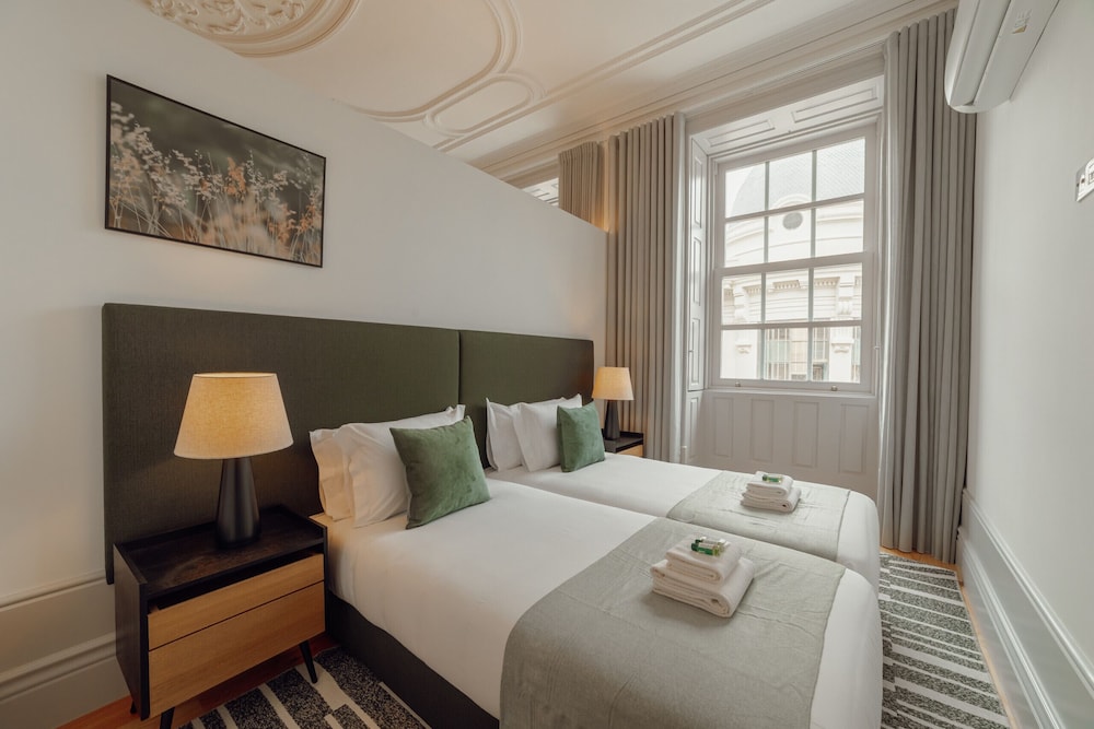 Heart OF Porto Apartment C by Vacationy
