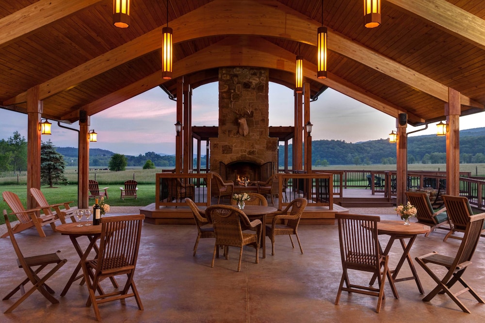 Fort Lewis Lodge