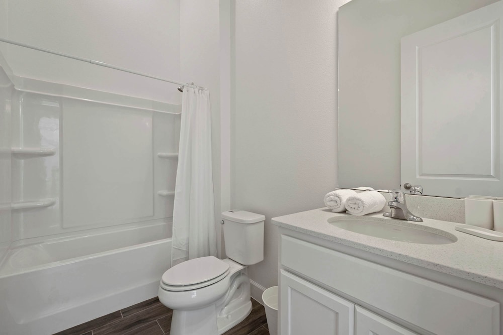 Magical 15-bedroom Villa Game Room, Theater & More!