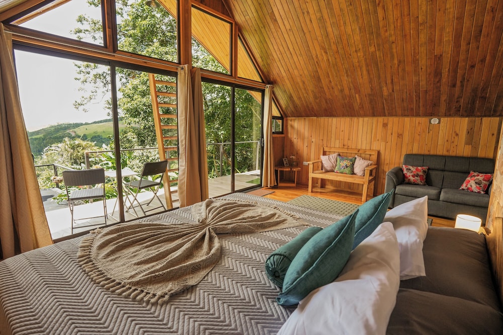 Tityra Lodge