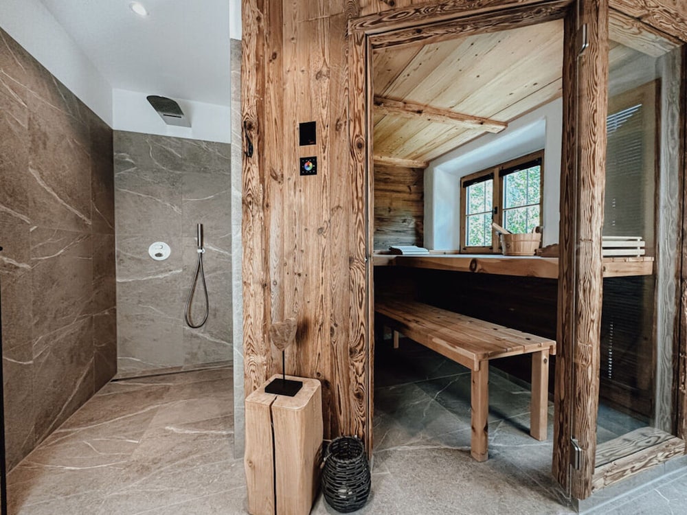 Chalet Nordic Modern Retreat