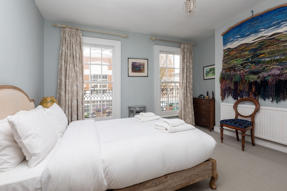Charming 2BD Georgian Town House - Camden Town