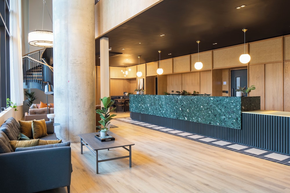 StayCozy at Enclave Croydon