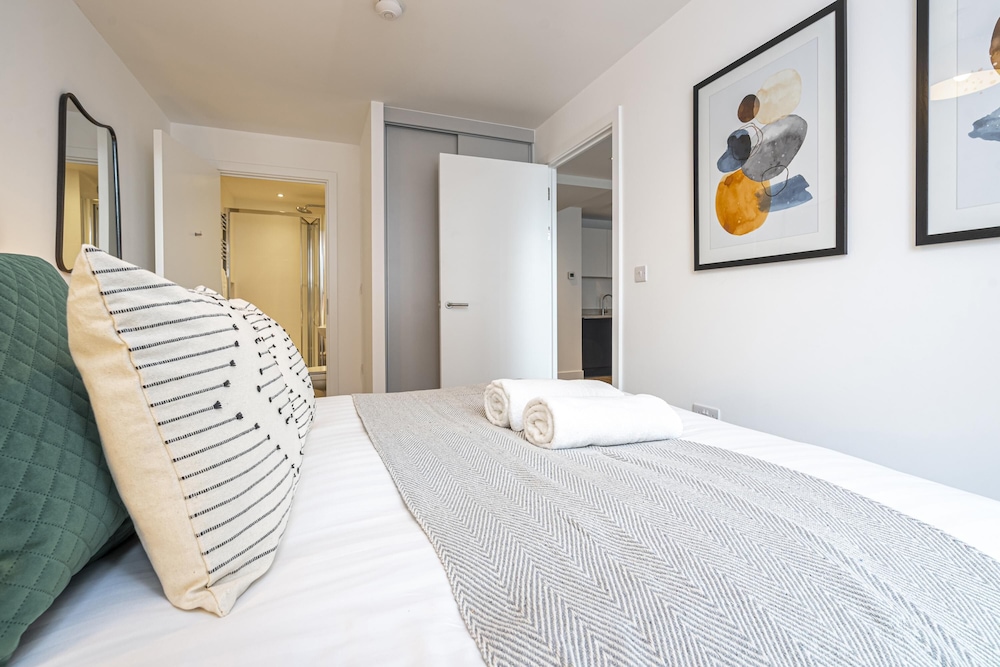 Amazing Flat With Community Hub view 2