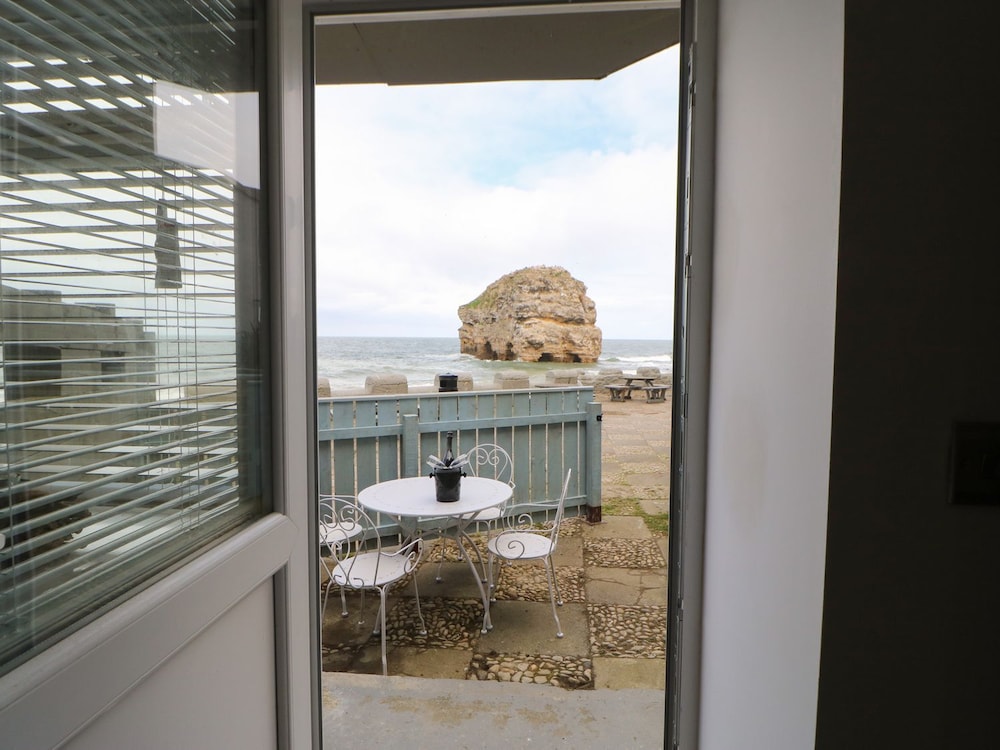 The Beach Apartment