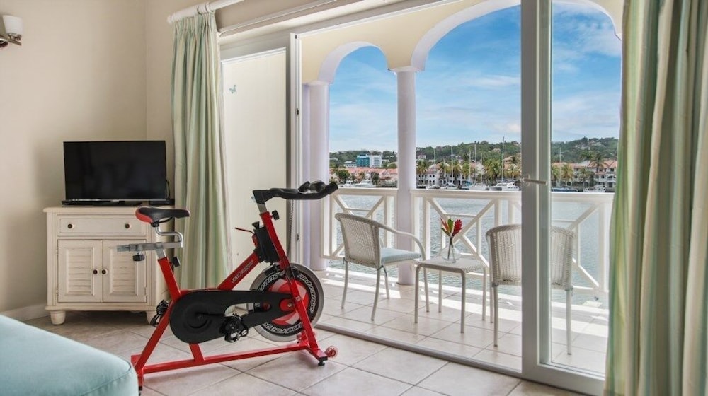 Waterfront Townhouse - Harbour 17 3 Bedroom Townhouse by RedAwning view 4