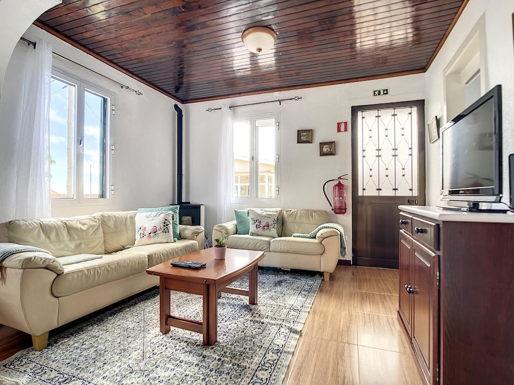 Casinha da Achada by Atlantic Holiday view 2