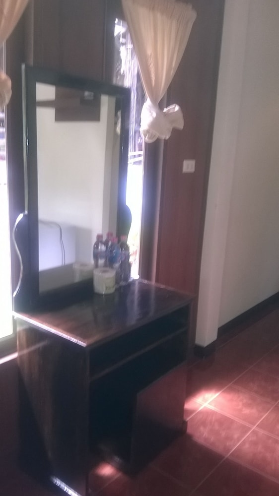 Haad Yao Sunset Bungalow