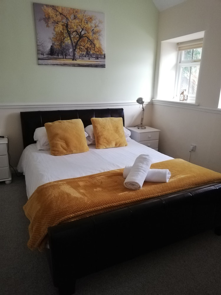 Newton House Hotel