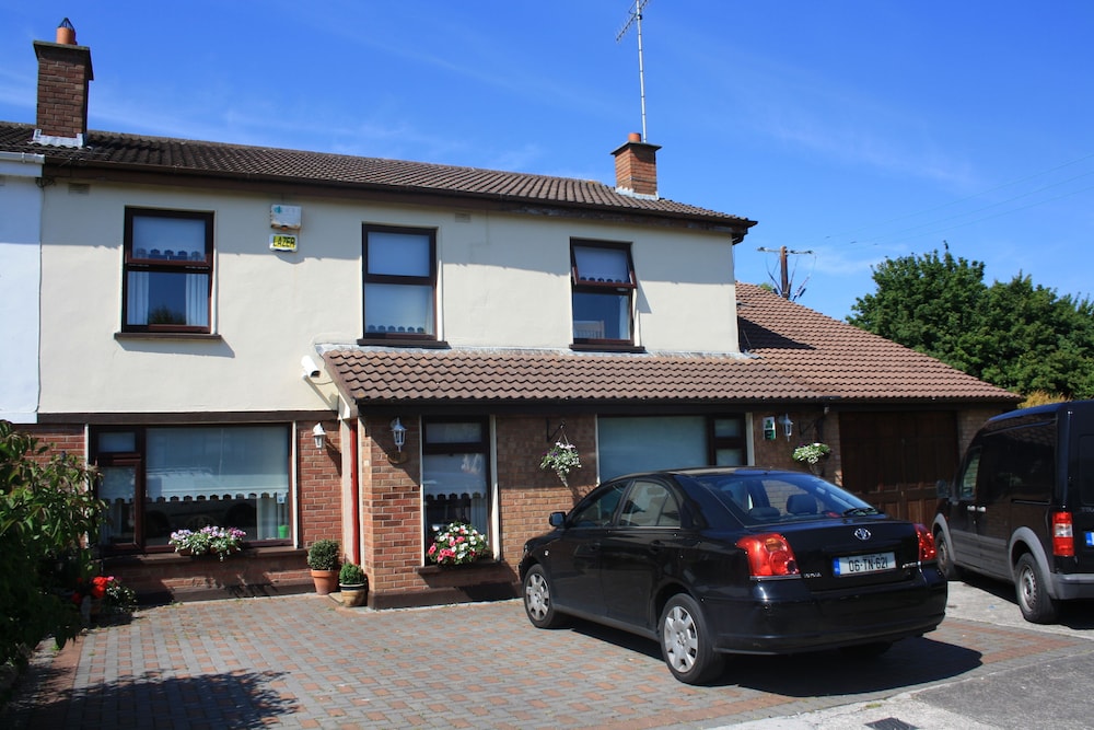 Seamount House BB - Property Image 2