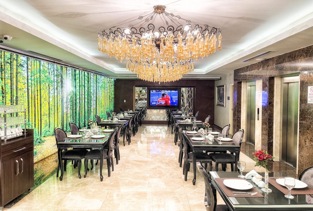 The Conforium Hotel - Image 19