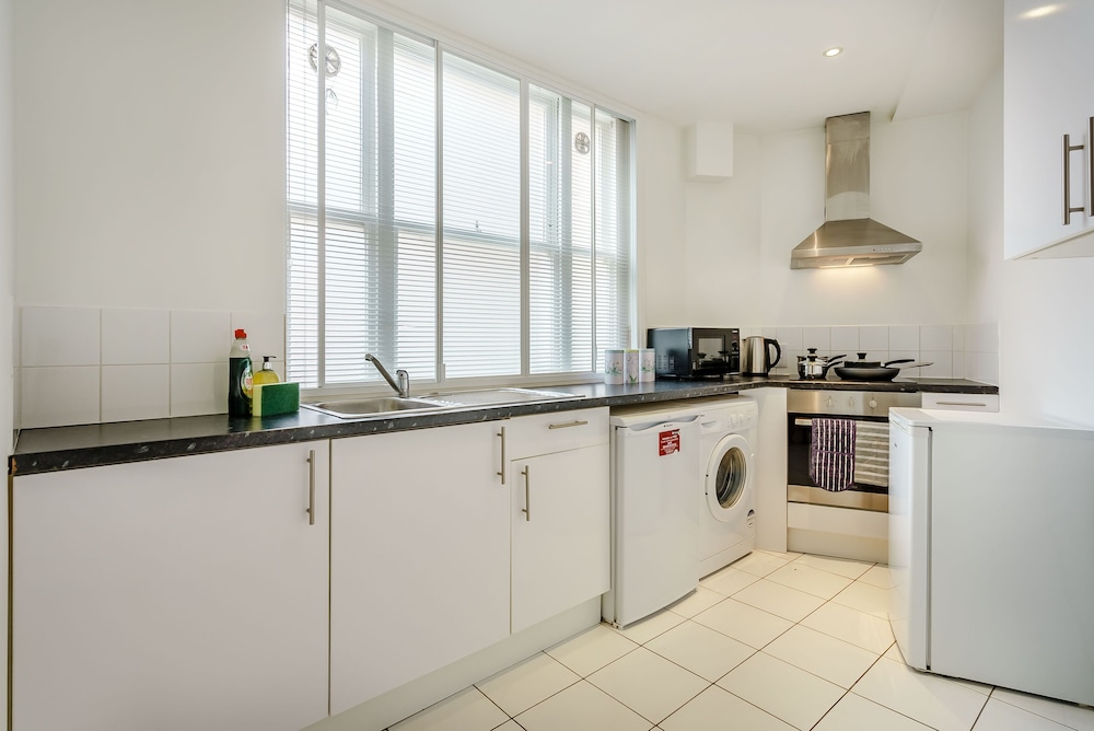 Hill Street Mayfair Apartments