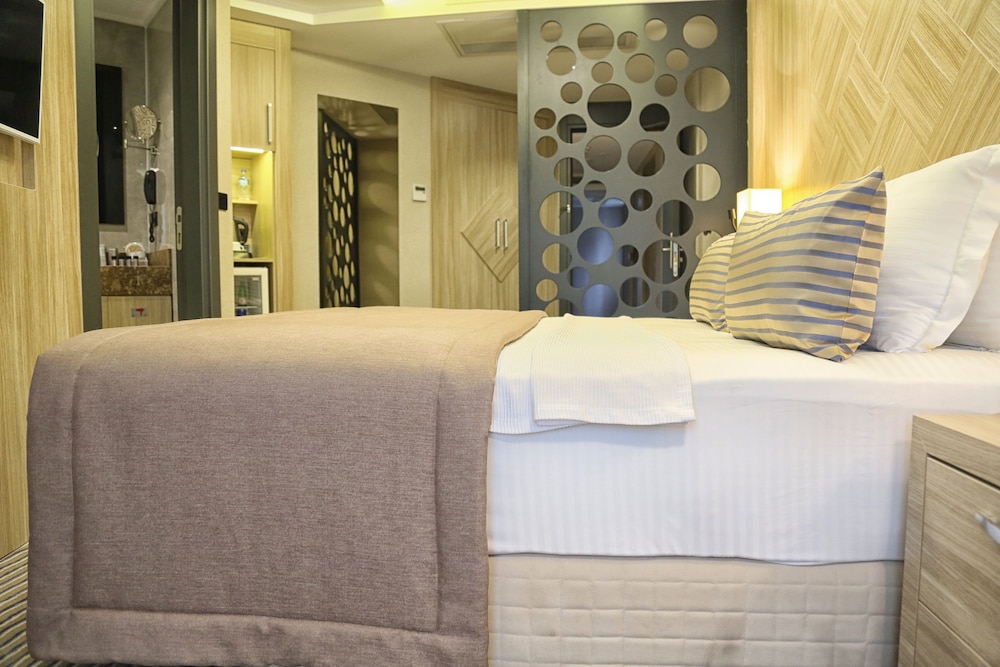 Ramada by Wyndham Mersin - Image 49