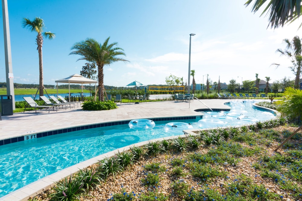 Storey Lake 3 Bedroom Apartment - Image 3