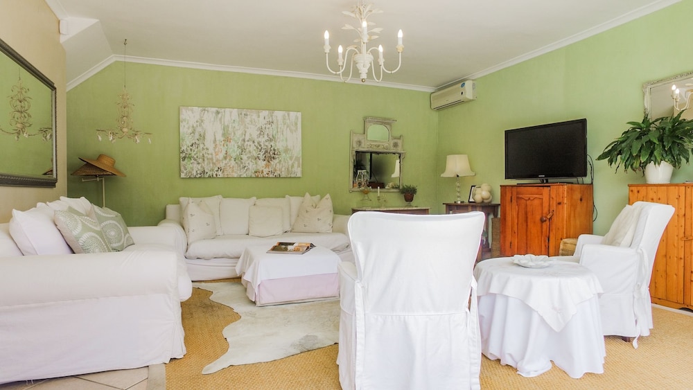 Darling Villa
