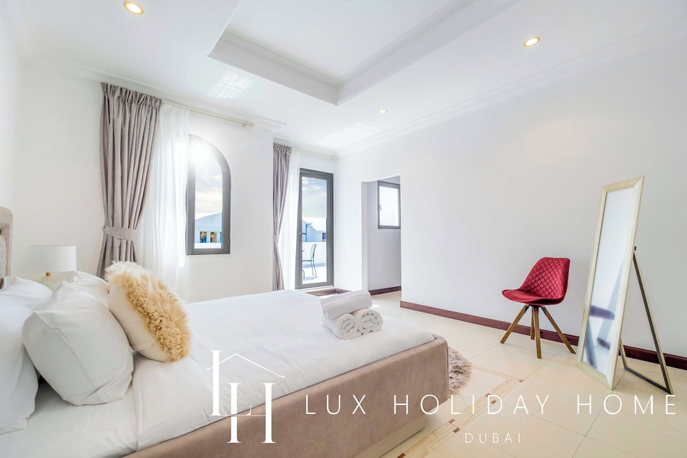 LUX The Ultimate Island Palm Villa
