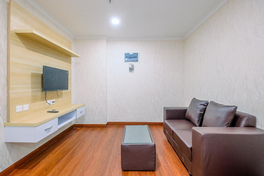 Cozy Living and Homey 2BR Sentul Tower Apartment