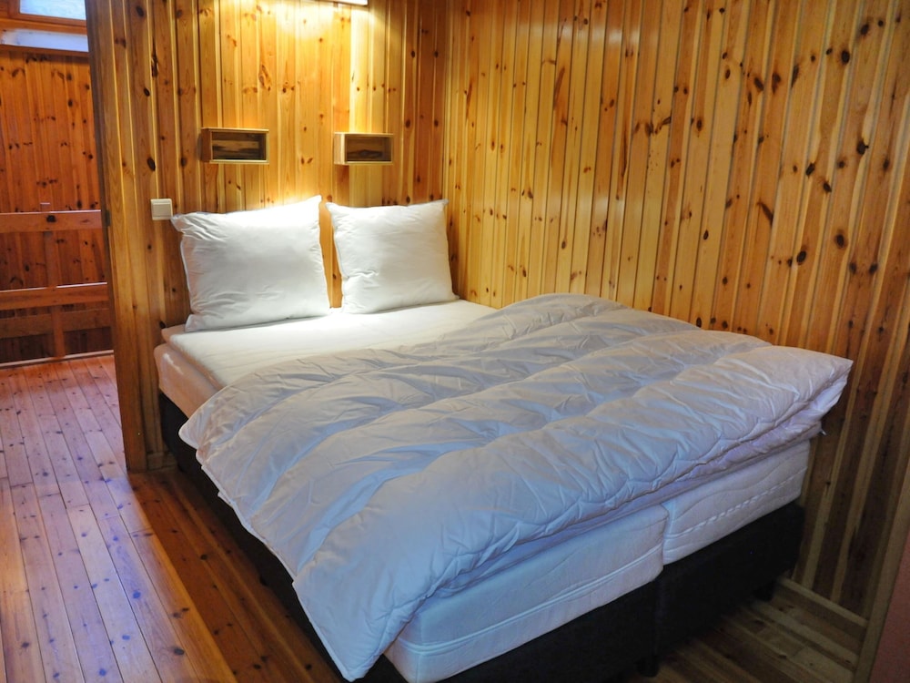 Comfortable, Renovated House With a Microwave, Near Vielsalm