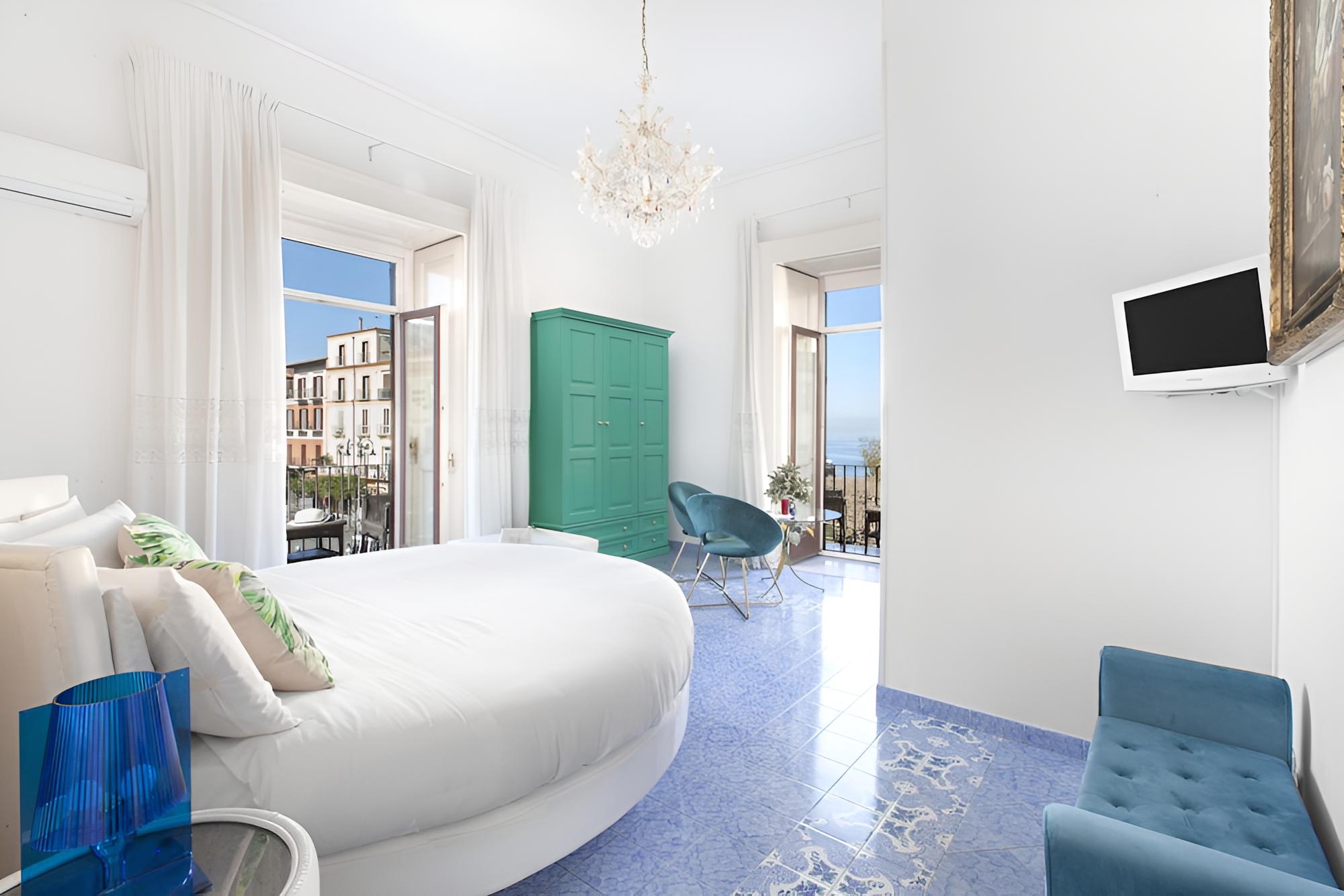 Piazza Tasso B&B Relais view 5