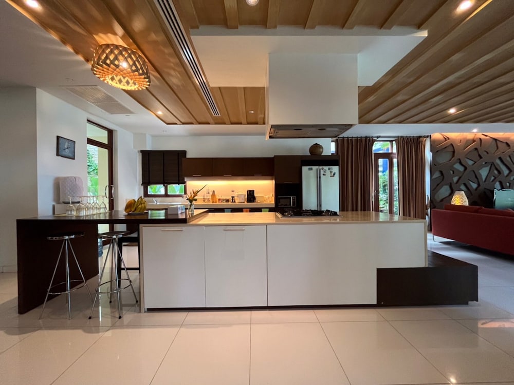 Amatapura Beach Villa 10