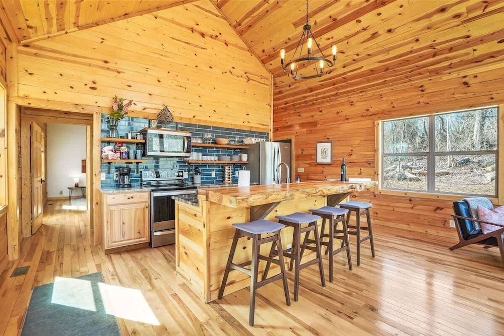 Fern Woods A Modern Take on Hocking Hills Cabins