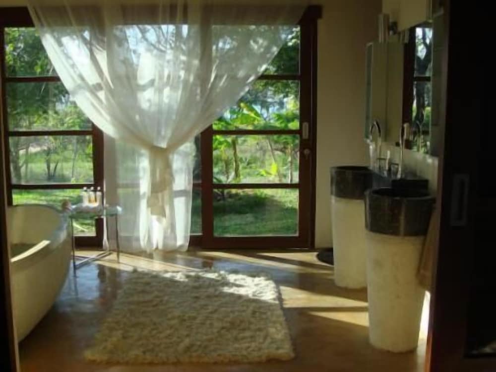 Chuiba Bay Lodge