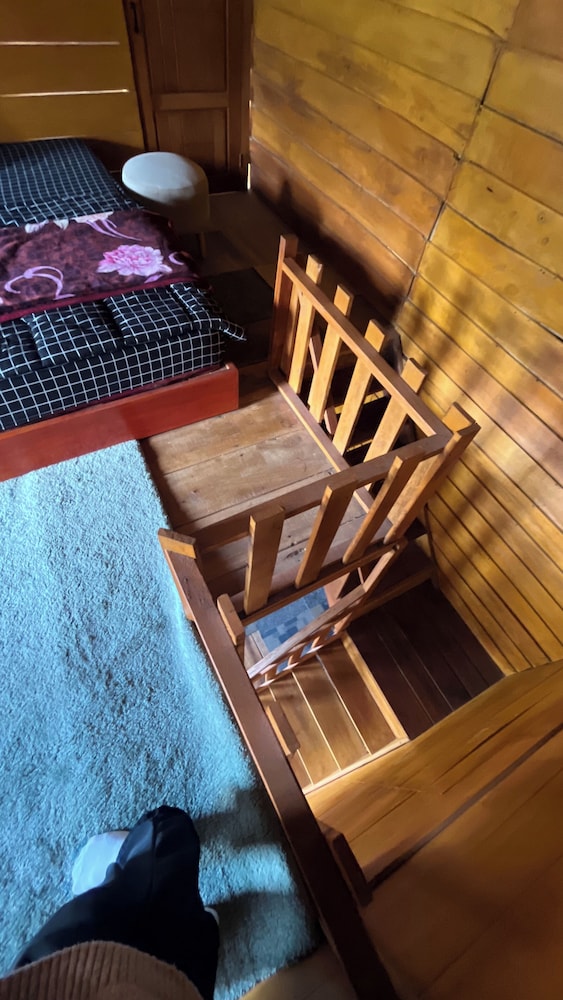 Quen'z Cabin