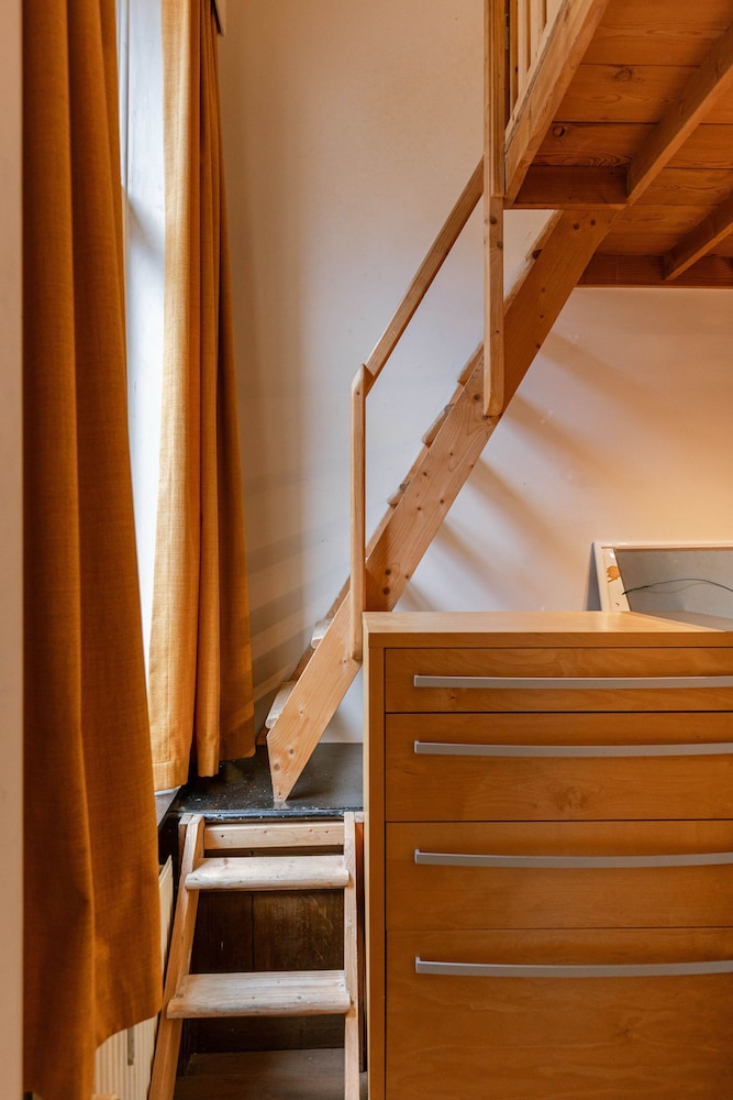 Huswell - Stay at Cape Montigny in Ghent