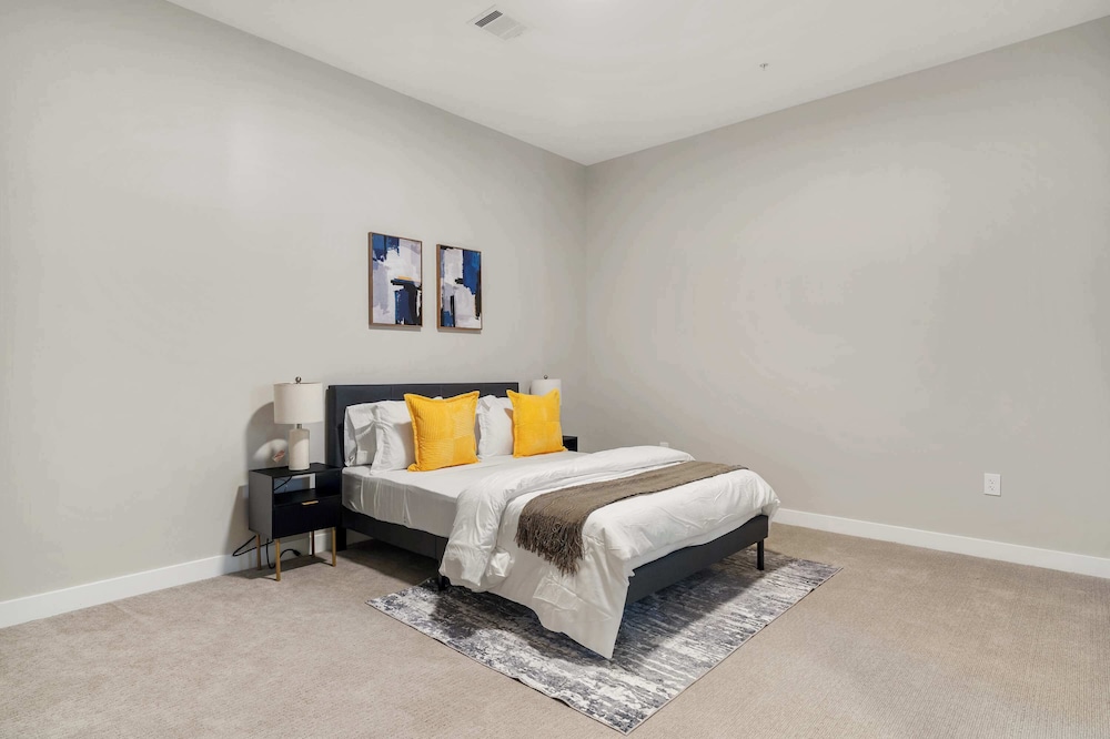 CozySuites at Textile